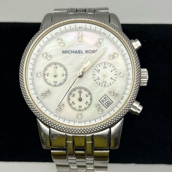 MICHAEL KORS Chronograph Silver Mother of Pearl Ladies Watch Extra Links Working - Picture 1 of 9
